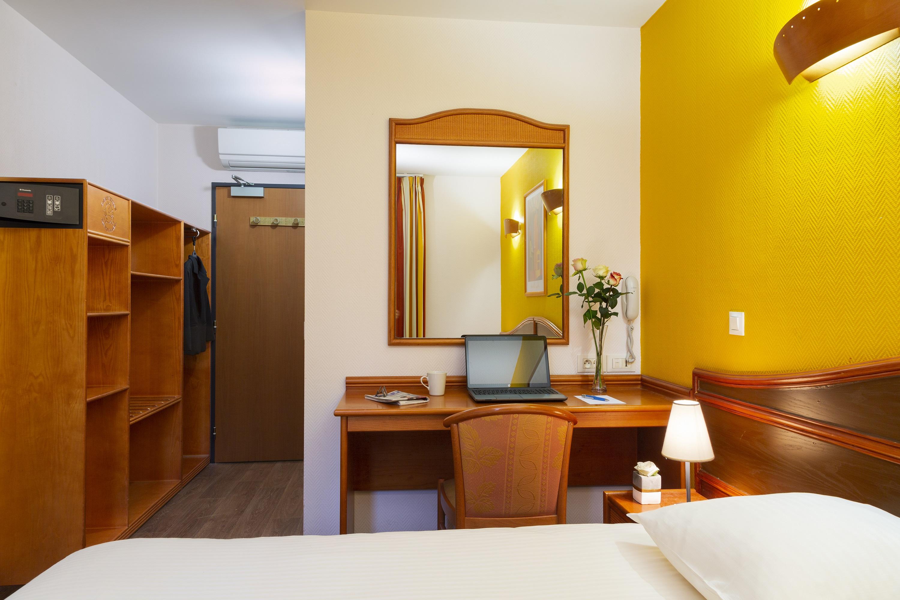 B&B Hotel Amneville-Les-Thermes Eksteriør bilde